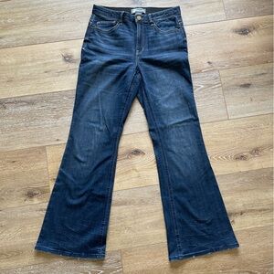 Democracy Denim bootcut ab-solution jeans; size 10